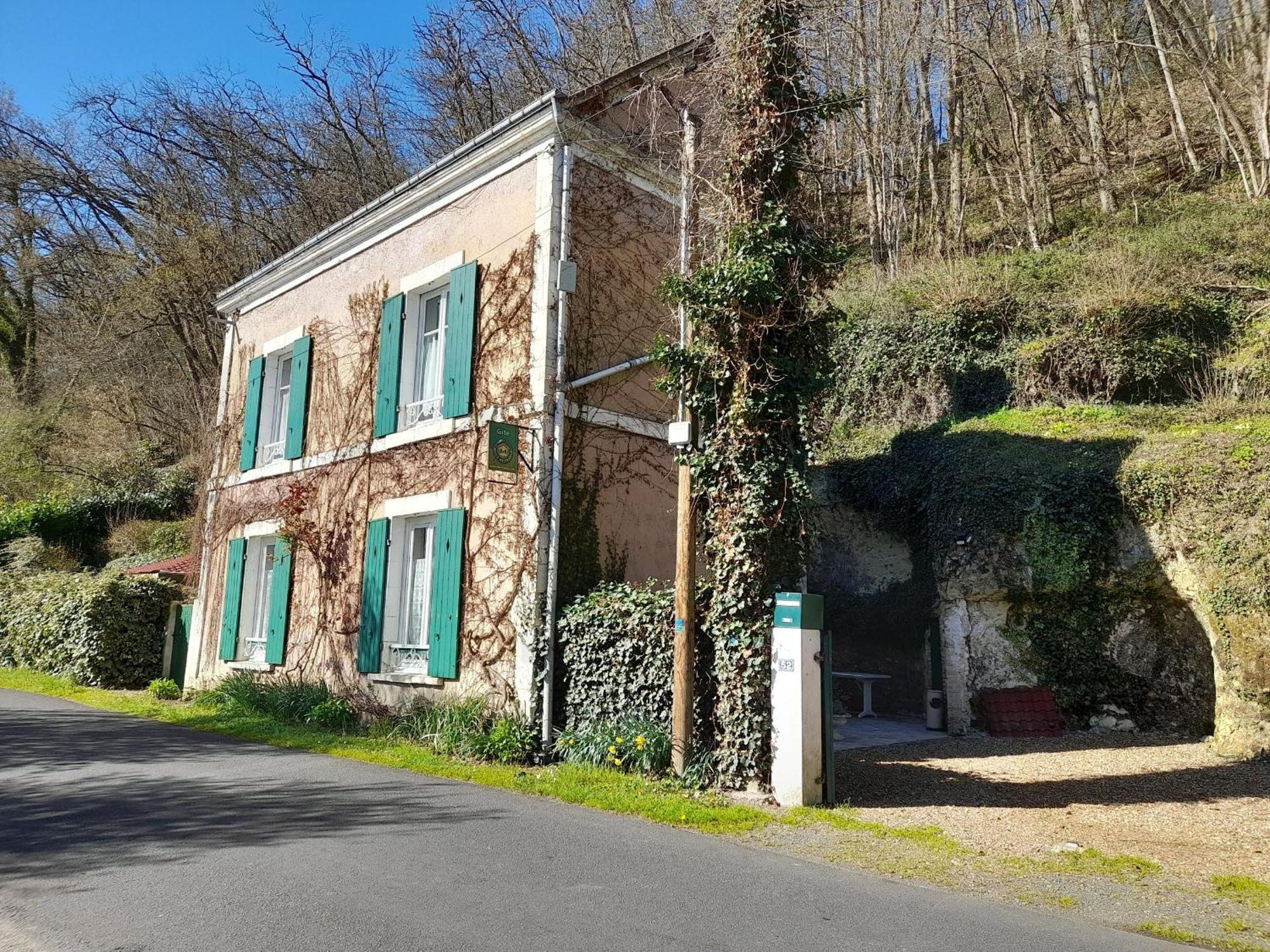 Maison Troglodytique Avec Wifi, Barbecue Et Cheminee - Fr-1-410-156 Aubigné-Racan 外观 照片